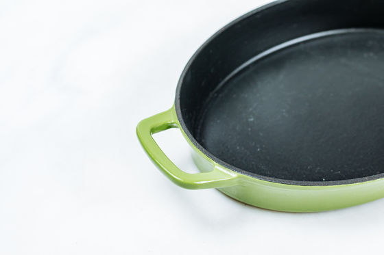 Fonte d'ODM d'OEM faisant frire le GV de casserole de Pan Easy Lifting Oval Roasting