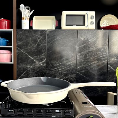L'émail de fonte a enduit faire frire l'intérieur de Pan Non Stick Durable Black