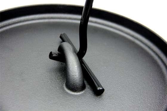 Feu de camp en fonte pré-saisonné de 6 kg Four néerlandais avec couvercle - Pot en fonte ronde de 5,5 litres pour cuisson en extérieur, poêle et four