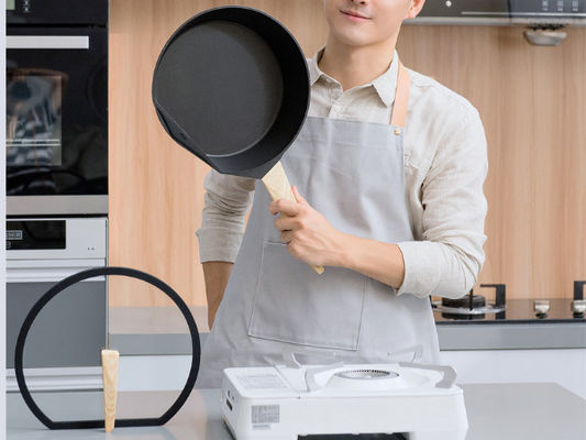 La poêle résistante 9.5Inch d'éraflure collent non avec la finition de cuivre