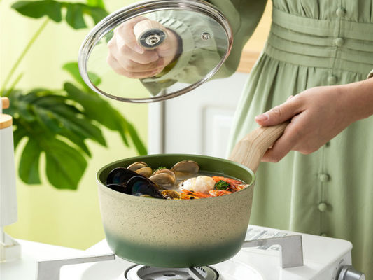 Poignées résistantes de Pan Non Stick With Heat de cocotte en terre en aluminium de haute performance et couvercle en verre