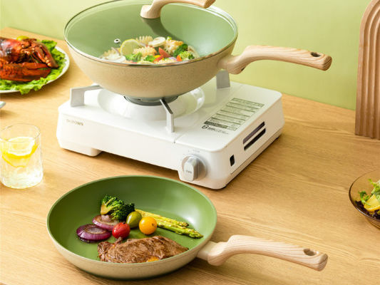 Cookware en aluminium durable de poêle de la fonte 4Piece réglé avec des couvercles de verre trempé