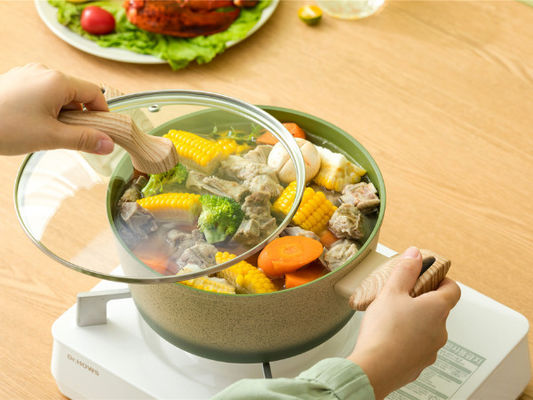 Poignées résistantes de Pan Non Stick With Heat de cocotte en terre en aluminium de haute performance et couvercle en verre