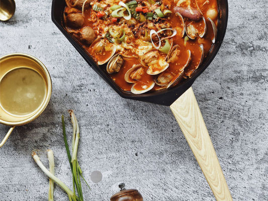 Bâton faisant frire en aluminium de la meilleure qualité de 10Inch Pan With Detachable Handle Black non