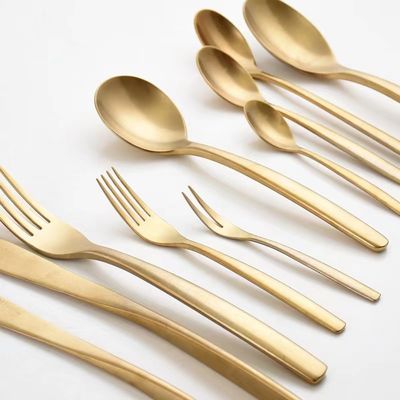 Fourchette de couteau d'acier inoxydable des biens 304 et ensemble de cuillère pour l'usage de restaurant
